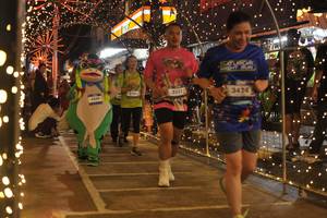 BIB: 3533, 3424
                            <button type="button" onclick="openModal(26220374)" class="btn btn-primary btn-sm float-right btn-popup" data-toggle="modal" data-target=".modal-high-quality">
                        <i class="fas fa-shopping-cart"></i> Add to Cart
                    </button>
                                            <button type="button" onclick="isThisMe(26220374, true)" class="btn btn-success btn-sm float-right btn-popup btn-isme hidden" data-toggle="tooltip" data-placement="bottom" title="นี่คือรูปของคุณใช่ไหม คลิกที่นี่เพื่อเอาเข้าอัลบั้ม">
                        <i class="fas fa-plus"></i> Add to album
                    </button>
                    <button type="button" onclick="isThisMe(26220374, false)" class="btn btn-warning btn-sm float-right btn-popup btn-isnotme hidden">
                        <i class="fas fa-ban"></i> Remove from album
                    </button>